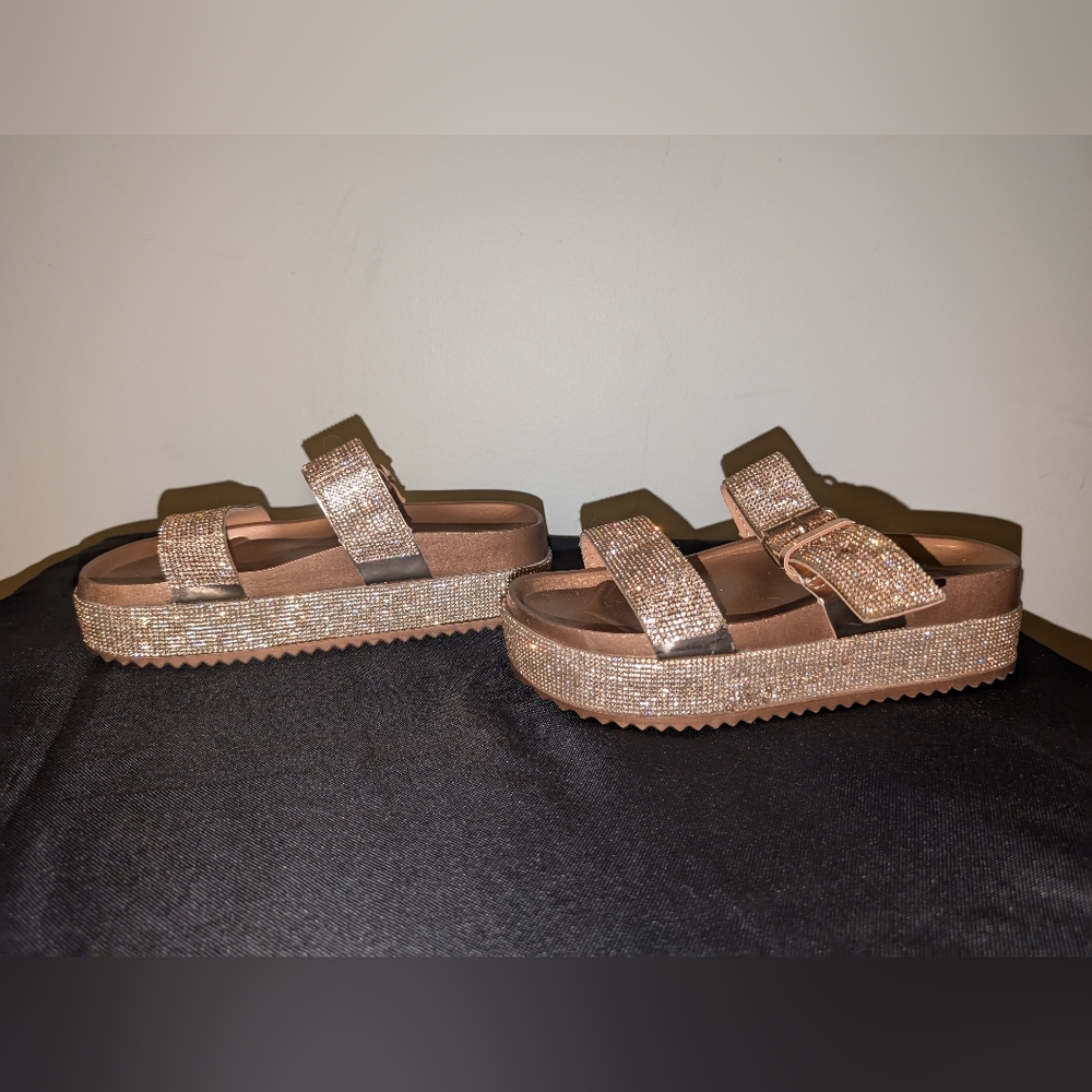 Cape Robbin Platform Slip on Elegant Gold Sparkling Embellished Sandals Size 7